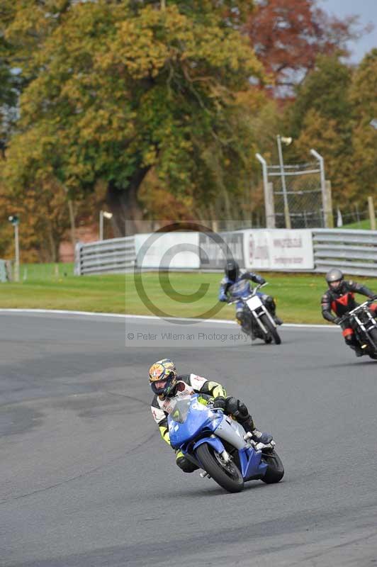 Motorcycle action photographs;Trackday digital images;event digital images;eventdigitalimages;no limits trackday;oulton park;oulton park circuit cheshire;oulton park photographs;peter wileman photography;trackday;trackday photos
