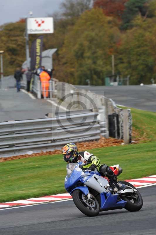 Motorcycle action photographs;Trackday digital images;event digital images;eventdigitalimages;no limits trackday;oulton park;oulton park circuit cheshire;oulton park photographs;peter wileman photography;trackday;trackday photos