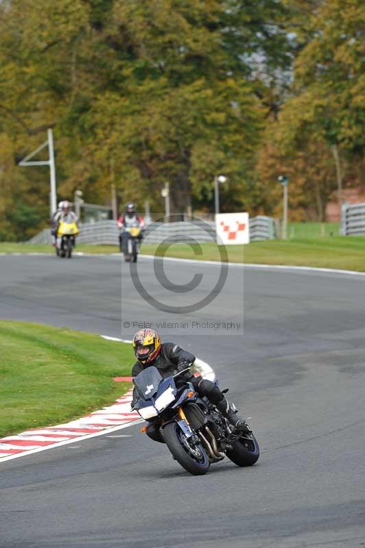 Motorcycle action photographs;Trackday digital images;event digital images;eventdigitalimages;no limits trackday;oulton park;oulton park circuit cheshire;oulton park photographs;peter wileman photography;trackday;trackday photos