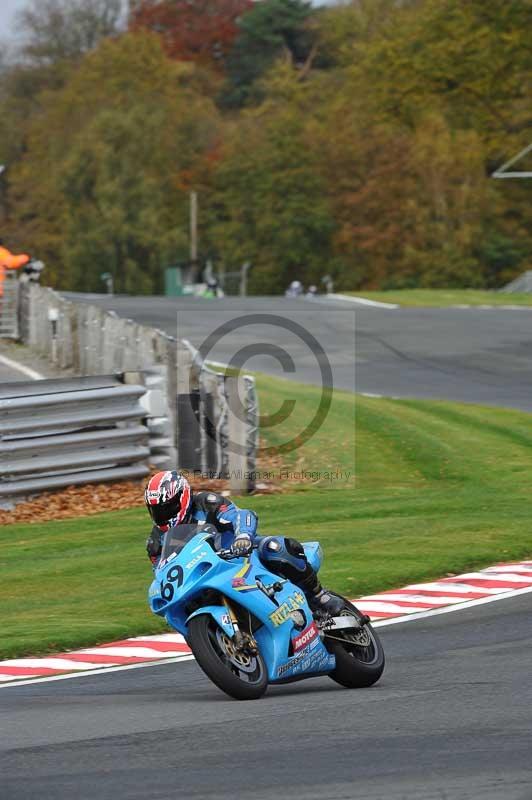 Motorcycle action photographs;Trackday digital images;event digital images;eventdigitalimages;no limits trackday;oulton park;oulton park circuit cheshire;oulton park photographs;peter wileman photography;trackday;trackday photos