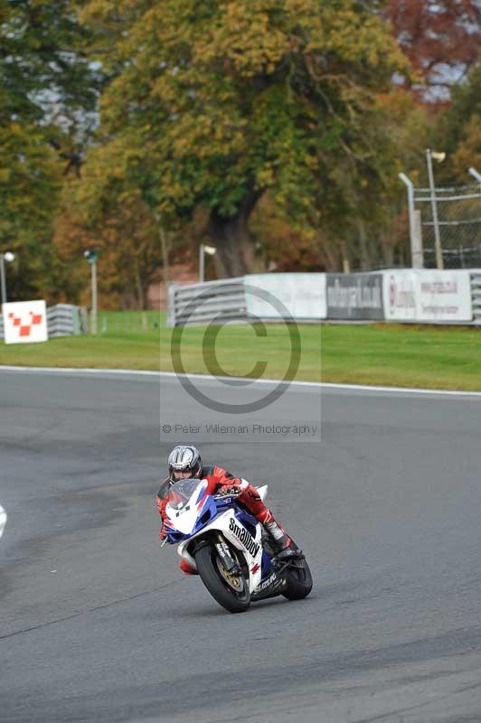 Motorcycle action photographs;Trackday digital images;event digital images;eventdigitalimages;no limits trackday;oulton park;oulton park circuit cheshire;oulton park photographs;peter wileman photography;trackday;trackday photos
