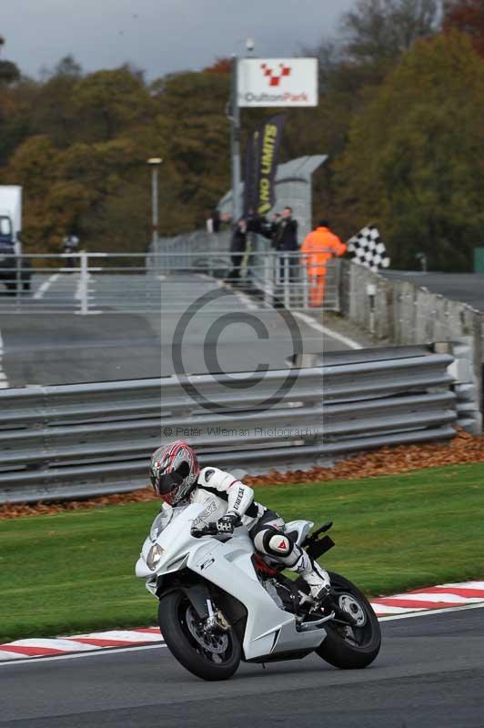 Motorcycle action photographs;Trackday digital images;event digital images;eventdigitalimages;no limits trackday;oulton park;oulton park circuit cheshire;oulton park photographs;peter wileman photography;trackday;trackday photos