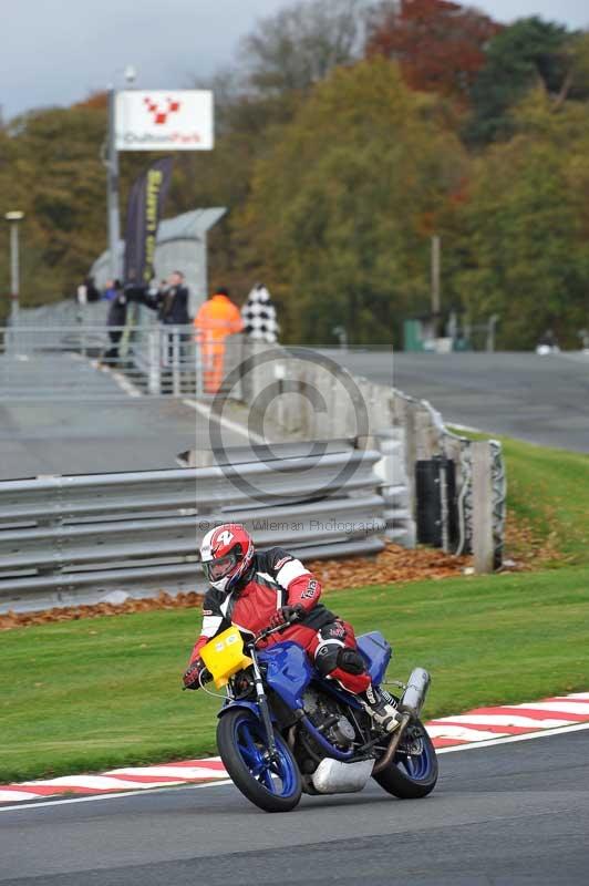 Motorcycle action photographs;Trackday digital images;event digital images;eventdigitalimages;no limits trackday;oulton park;oulton park circuit cheshire;oulton park photographs;peter wileman photography;trackday;trackday photos