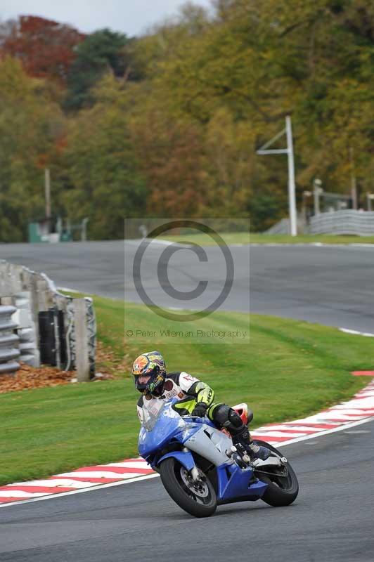 Motorcycle action photographs;Trackday digital images;event digital images;eventdigitalimages;no limits trackday;oulton park;oulton park circuit cheshire;oulton park photographs;peter wileman photography;trackday;trackday photos