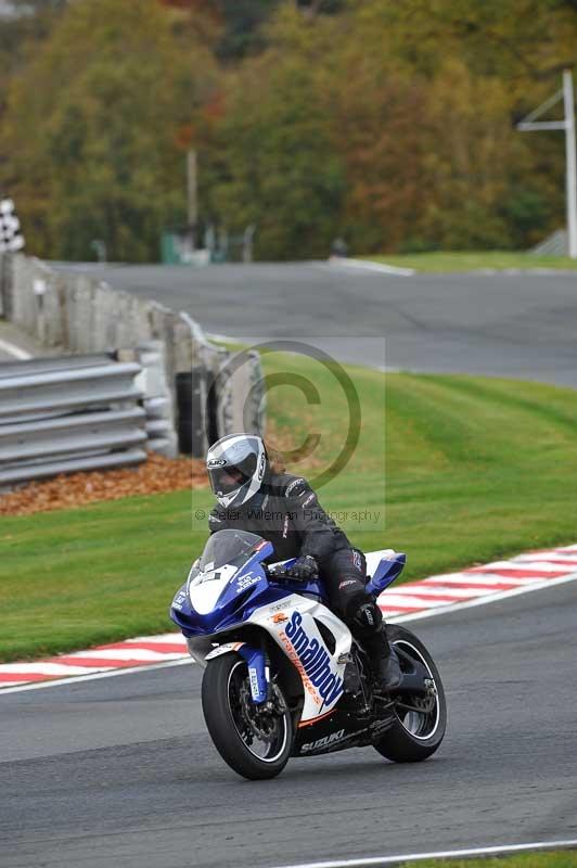 Motorcycle action photographs;Trackday digital images;event digital images;eventdigitalimages;no limits trackday;oulton park;oulton park circuit cheshire;oulton park photographs;peter wileman photography;trackday;trackday photos