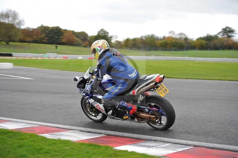Motorcycle action photographs;Trackday digital images;event digital images;eventdigitalimages;no limits trackday;oulton park;oulton park circuit cheshire;oulton park photographs;peter wileman photography;trackday;trackday photos
