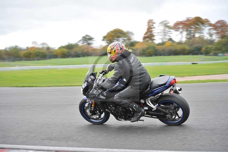 Motorcycle action photographs;Trackday digital images;event digital images;eventdigitalimages;no limits trackday;oulton park;oulton park circuit cheshire;oulton park photographs;peter wileman photography;trackday;trackday photos