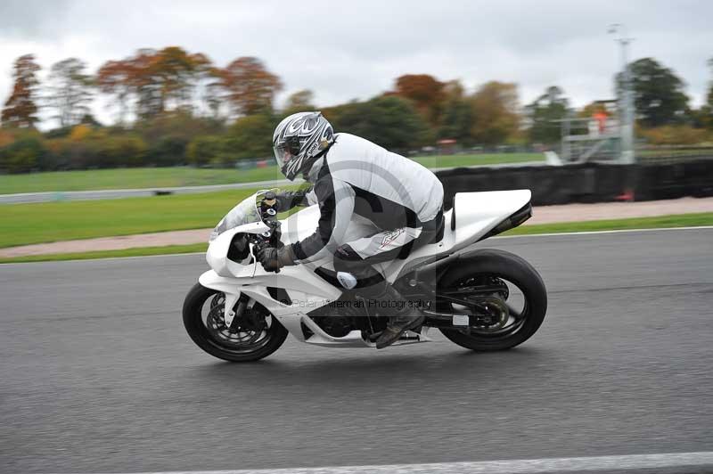 Motorcycle action photographs;Trackday digital images;event digital images;eventdigitalimages;no limits trackday;oulton park;oulton park circuit cheshire;oulton park photographs;peter wileman photography;trackday;trackday photos