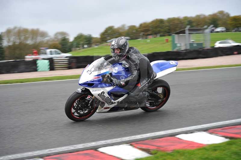 Motorcycle action photographs;Trackday digital images;event digital images;eventdigitalimages;no limits trackday;oulton park;oulton park circuit cheshire;oulton park photographs;peter wileman photography;trackday;trackday photos