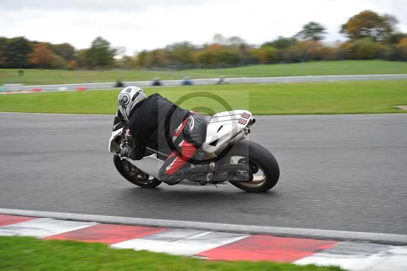 Motorcycle action photographs;Trackday digital images;event digital images;eventdigitalimages;no limits trackday;oulton park;oulton park circuit cheshire;oulton park photographs;peter wileman photography;trackday;trackday photos