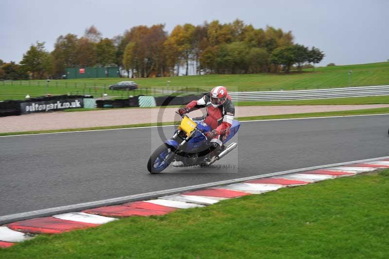 Motorcycle action photographs;Trackday digital images;event digital images;eventdigitalimages;no limits trackday;oulton park;oulton park circuit cheshire;oulton park photographs;peter wileman photography;trackday;trackday photos