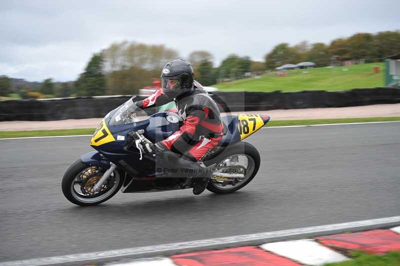 Motorcycle action photographs;Trackday digital images;event digital images;eventdigitalimages;no limits trackday;oulton park;oulton park circuit cheshire;oulton park photographs;peter wileman photography;trackday;trackday photos