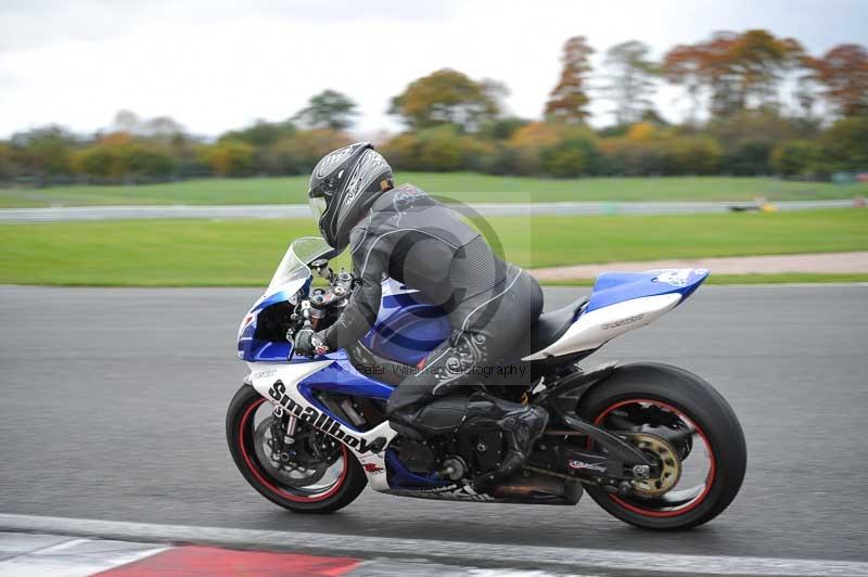 Motorcycle action photographs;Trackday digital images;event digital images;eventdigitalimages;no limits trackday;oulton park;oulton park circuit cheshire;oulton park photographs;peter wileman photography;trackday;trackday photos