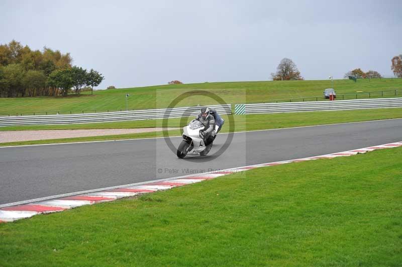 Motorcycle action photographs;Trackday digital images;event digital images;eventdigitalimages;no limits trackday;oulton park;oulton park circuit cheshire;oulton park photographs;peter wileman photography;trackday;trackday photos