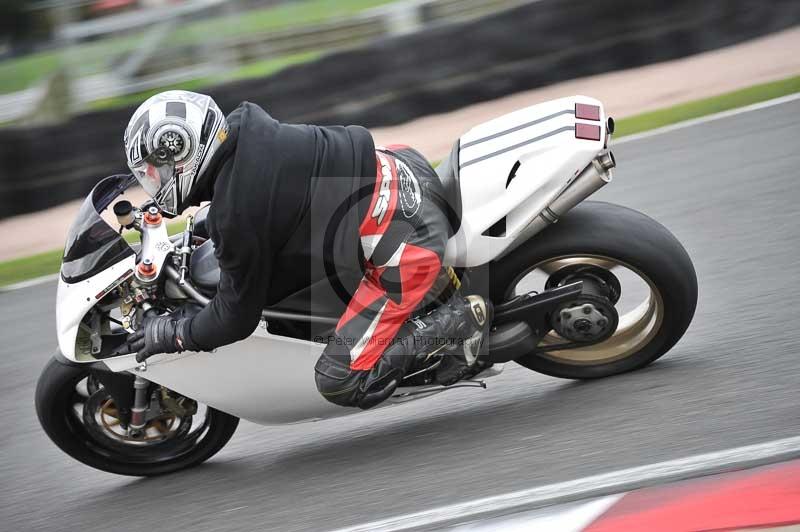 Motorcycle action photographs;Trackday digital images;event digital images;eventdigitalimages;no limits trackday;oulton park;oulton park circuit cheshire;oulton park photographs;peter wileman photography;trackday;trackday photos