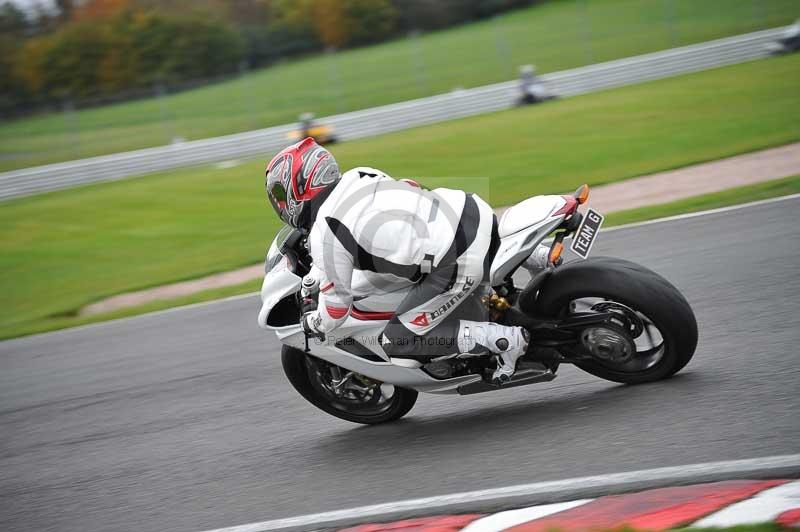 Motorcycle action photographs;Trackday digital images;event digital images;eventdigitalimages;no limits trackday;oulton park;oulton park circuit cheshire;oulton park photographs;peter wileman photography;trackday;trackday photos
