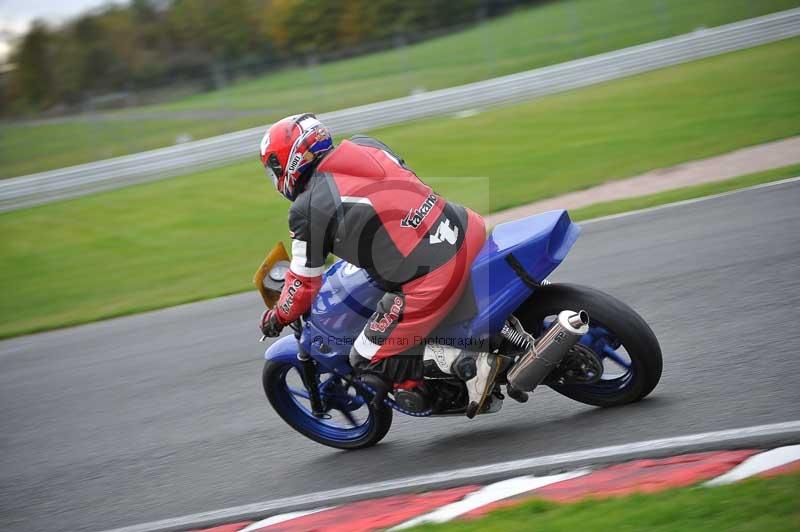 Motorcycle action photographs;Trackday digital images;event digital images;eventdigitalimages;no limits trackday;oulton park;oulton park circuit cheshire;oulton park photographs;peter wileman photography;trackday;trackday photos