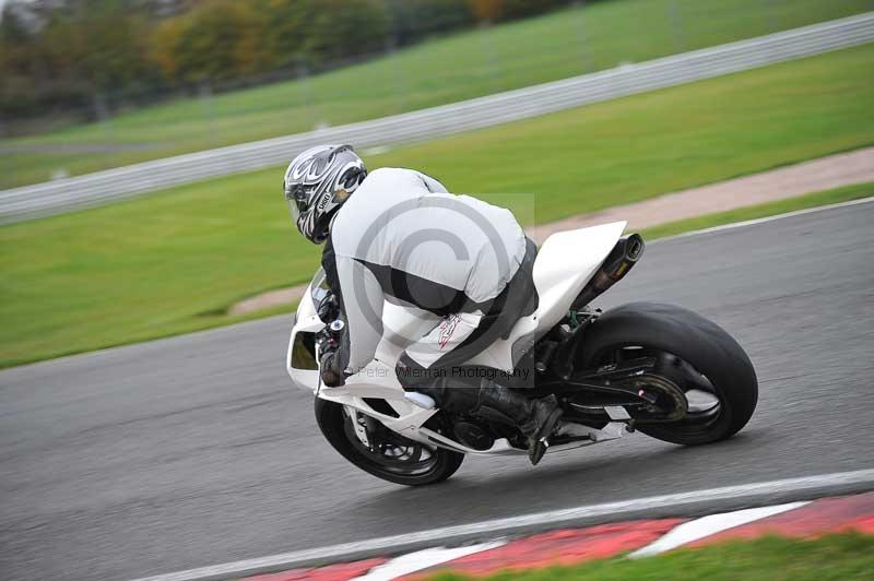 Motorcycle action photographs;Trackday digital images;event digital images;eventdigitalimages;no limits trackday;oulton park;oulton park circuit cheshire;oulton park photographs;peter wileman photography;trackday;trackday photos