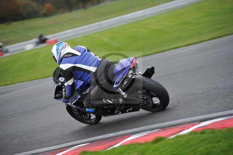 Motorcycle action photographs;Trackday digital images;event digital images;eventdigitalimages;no limits trackday;oulton park;oulton park circuit cheshire;oulton park photographs;peter wileman photography;trackday;trackday photos