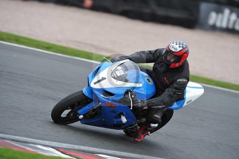 Motorcycle action photographs;Trackday digital images;event digital images;eventdigitalimages;no limits trackday;oulton park;oulton park circuit cheshire;oulton park photographs;peter wileman photography;trackday;trackday photos