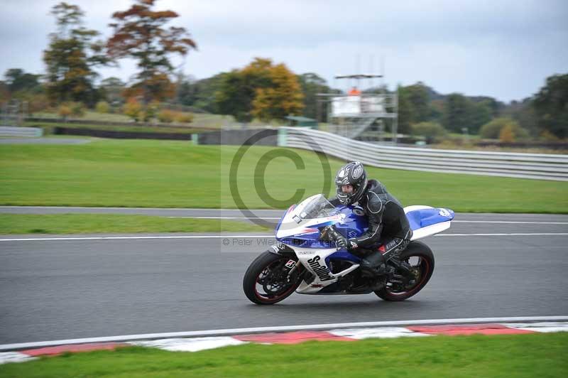 Motorcycle action photographs;Trackday digital images;event digital images;eventdigitalimages;no limits trackday;oulton park;oulton park circuit cheshire;oulton park photographs;peter wileman photography;trackday;trackday photos