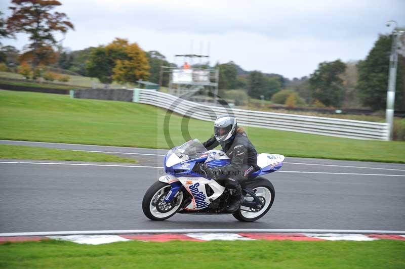 Motorcycle action photographs;Trackday digital images;event digital images;eventdigitalimages;no limits trackday;oulton park;oulton park circuit cheshire;oulton park photographs;peter wileman photography;trackday;trackday photos