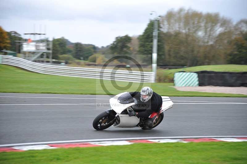 Motorcycle action photographs;Trackday digital images;event digital images;eventdigitalimages;no limits trackday;oulton park;oulton park circuit cheshire;oulton park photographs;peter wileman photography;trackday;trackday photos