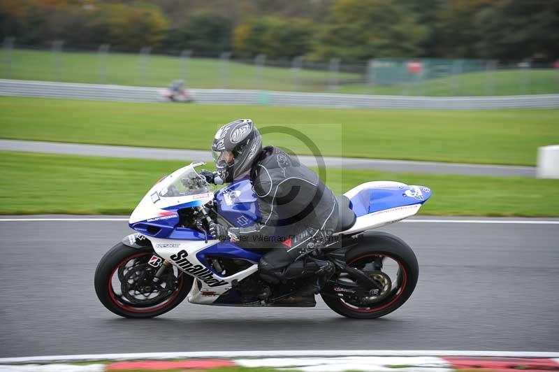 Motorcycle action photographs;Trackday digital images;event digital images;eventdigitalimages;no limits trackday;oulton park;oulton park circuit cheshire;oulton park photographs;peter wileman photography;trackday;trackday photos