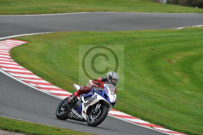 Motorcycle action photographs;Trackday digital images;event digital images;eventdigitalimages;no limits trackday;oulton park;oulton park circuit cheshire;oulton park photographs;peter wileman photography;trackday;trackday photos