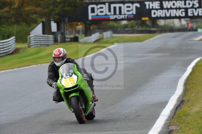 Motorcycle action photographs;Trackday digital images;event digital images;eventdigitalimages;no limits trackday;oulton park;oulton park circuit cheshire;oulton park photographs;peter wileman photography;trackday;trackday photos