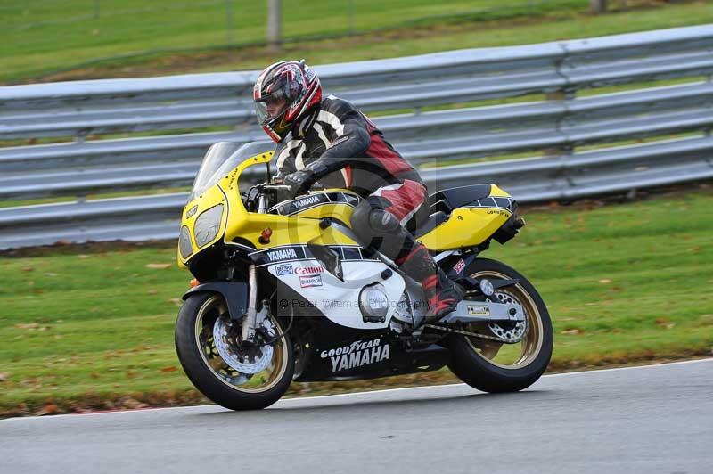 Motorcycle action photographs;Trackday digital images;event digital images;eventdigitalimages;no limits trackday;oulton park;oulton park circuit cheshire;oulton park photographs;peter wileman photography;trackday;trackday photos