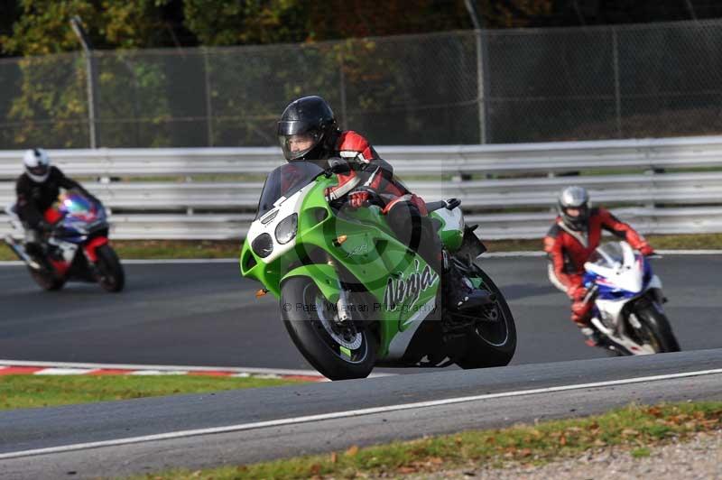 Motorcycle action photographs;Trackday digital images;event digital images;eventdigitalimages;no limits trackday;oulton park;oulton park circuit cheshire;oulton park photographs;peter wileman photography;trackday;trackday photos