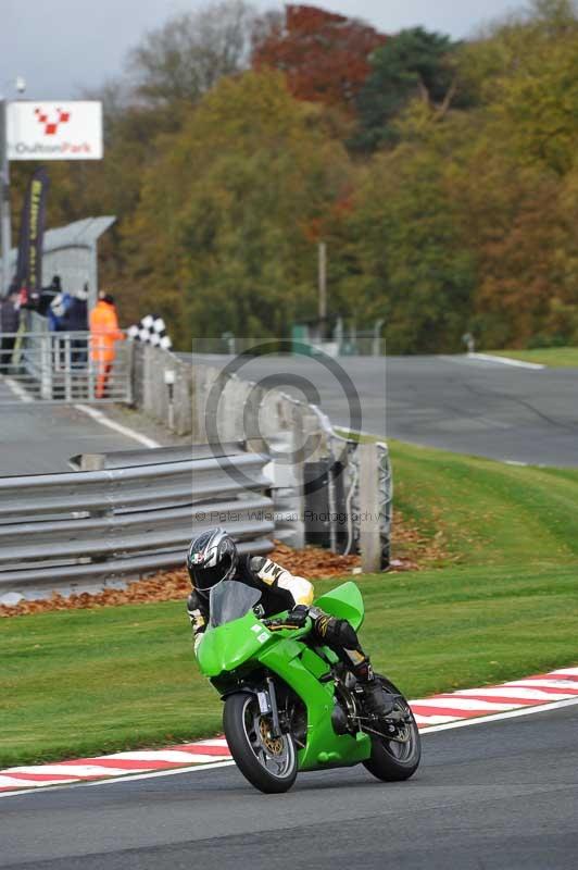 Motorcycle action photographs;Trackday digital images;event digital images;eventdigitalimages;no limits trackday;oulton park;oulton park circuit cheshire;oulton park photographs;peter wileman photography;trackday;trackday photos