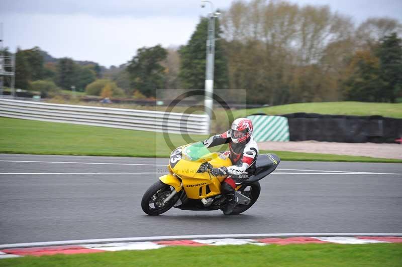 Motorcycle action photographs;Trackday digital images;event digital images;eventdigitalimages;no limits trackday;oulton park;oulton park circuit cheshire;oulton park photographs;peter wileman photography;trackday;trackday photos