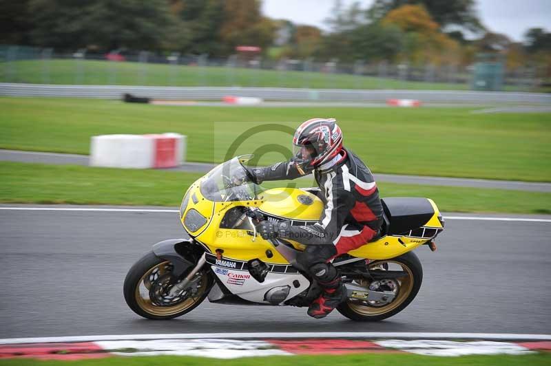 Motorcycle action photographs;Trackday digital images;event digital images;eventdigitalimages;no limits trackday;oulton park;oulton park circuit cheshire;oulton park photographs;peter wileman photography;trackday;trackday photos