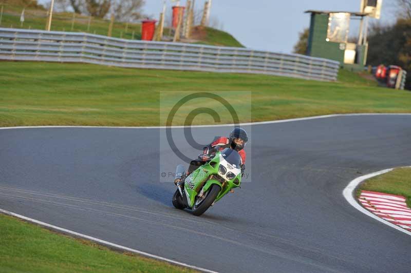 Motorcycle action photographs;Trackday digital images;event digital images;eventdigitalimages;no limits trackday;oulton park;oulton park circuit cheshire;oulton park photographs;peter wileman photography;trackday;trackday photos