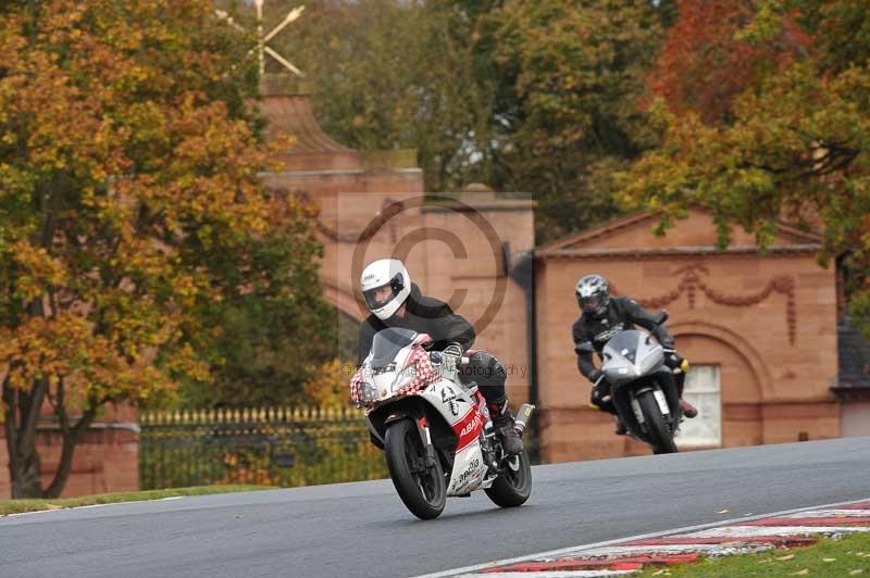 Motorcycle action photographs;Trackday digital images;event digital images;eventdigitalimages;no limits trackday;oulton park;oulton park circuit cheshire;oulton park photographs;peter wileman photography;trackday;trackday photos