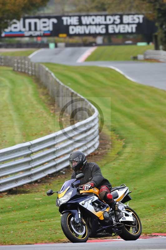 Motorcycle action photographs;Trackday digital images;event digital images;eventdigitalimages;no limits trackday;oulton park;oulton park circuit cheshire;oulton park photographs;peter wileman photography;trackday;trackday photos