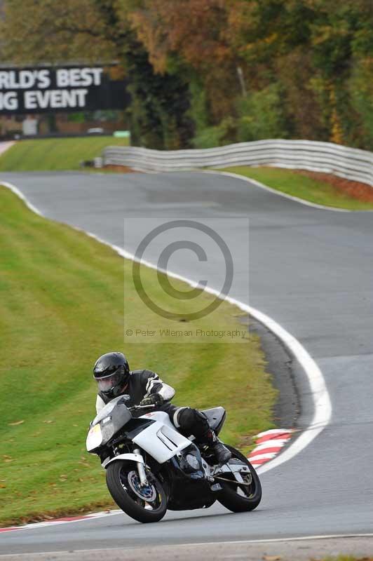 Motorcycle action photographs;Trackday digital images;event digital images;eventdigitalimages;no limits trackday;oulton park;oulton park circuit cheshire;oulton park photographs;peter wileman photography;trackday;trackday photos