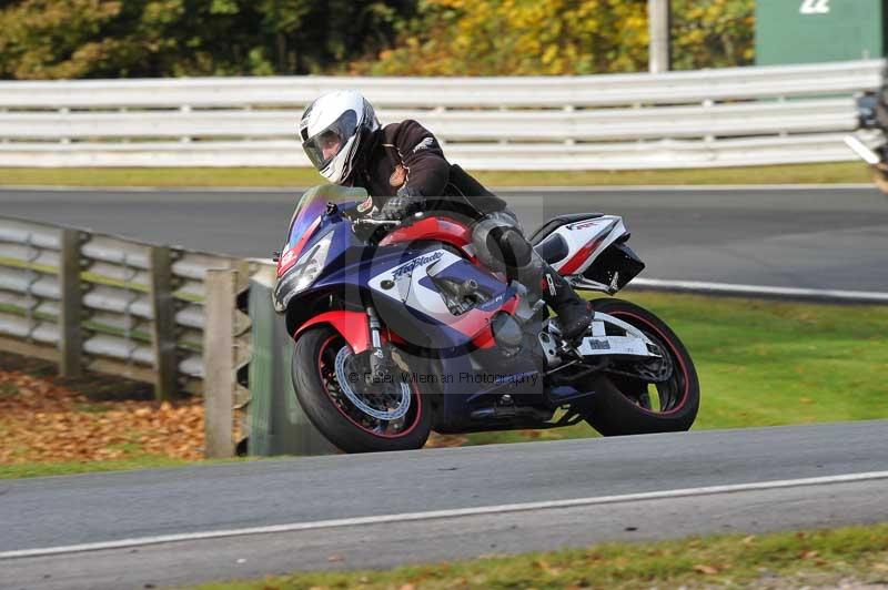 Motorcycle action photographs;Trackday digital images;event digital images;eventdigitalimages;no limits trackday;oulton park;oulton park circuit cheshire;oulton park photographs;peter wileman photography;trackday;trackday photos