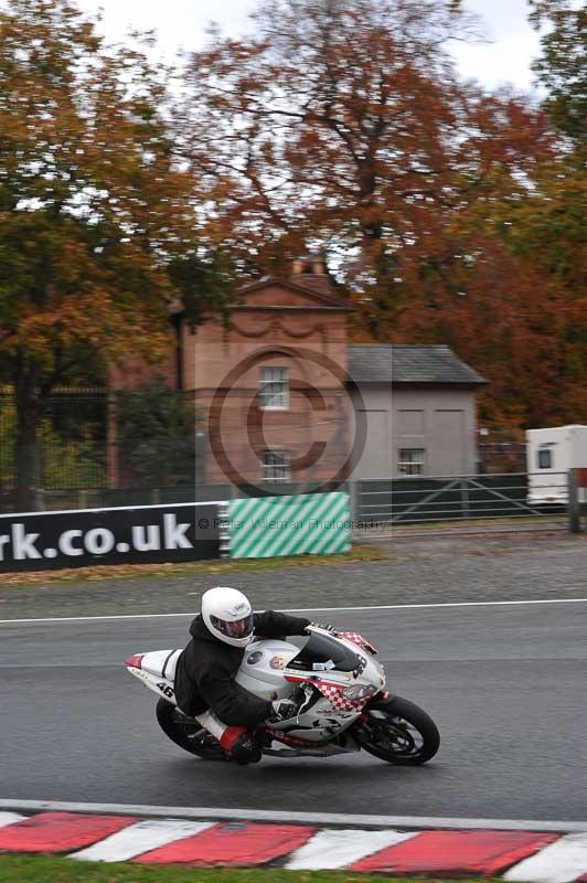 Motorcycle action photographs;Trackday digital images;event digital images;eventdigitalimages;no limits trackday;oulton park;oulton park circuit cheshire;oulton park photographs;peter wileman photography;trackday;trackday photos