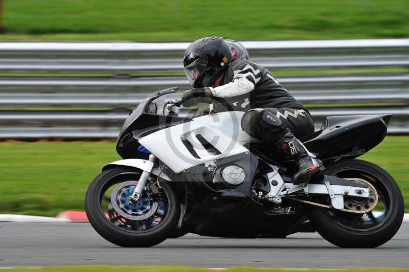 Motorcycle action photographs;Trackday digital images;event digital images;eventdigitalimages;no limits trackday;oulton park;oulton park circuit cheshire;oulton park photographs;peter wileman photography;trackday;trackday photos