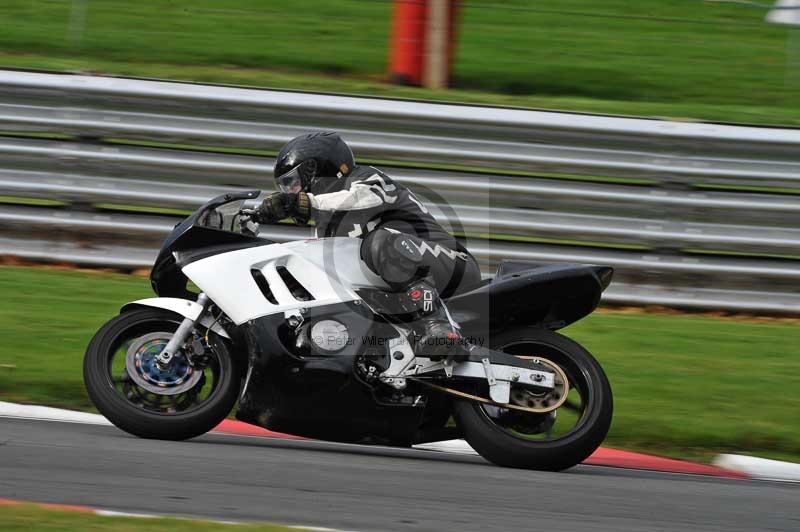 Motorcycle action photographs;Trackday digital images;event digital images;eventdigitalimages;no limits trackday;oulton park;oulton park circuit cheshire;oulton park photographs;peter wileman photography;trackday;trackday photos