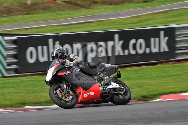Motorcycle action photographs;Trackday digital images;event digital images;eventdigitalimages;no limits trackday;oulton park;oulton park circuit cheshire;oulton park photographs;peter wileman photography;trackday;trackday photos