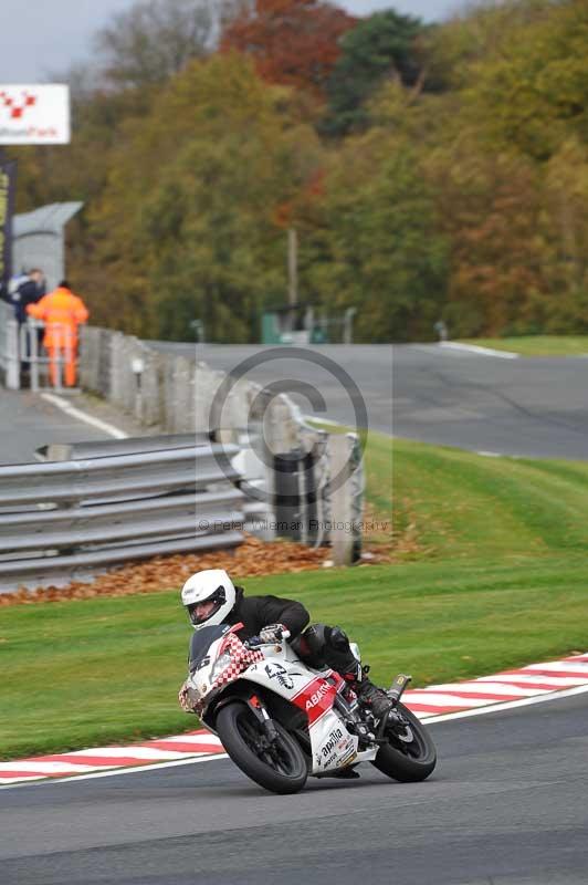 Motorcycle action photographs;Trackday digital images;event digital images;eventdigitalimages;no limits trackday;oulton park;oulton park circuit cheshire;oulton park photographs;peter wileman photography;trackday;trackday photos