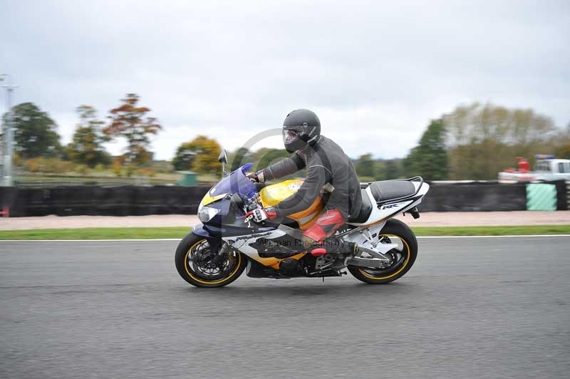 Motorcycle action photographs;Trackday digital images;event digital images;eventdigitalimages;no limits trackday;oulton park;oulton park circuit cheshire;oulton park photographs;peter wileman photography;trackday;trackday photos