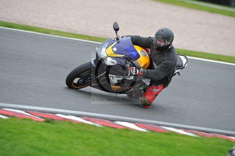 Motorcycle action photographs;Trackday digital images;event digital images;eventdigitalimages;no limits trackday;oulton park;oulton park circuit cheshire;oulton park photographs;peter wileman photography;trackday;trackday photos