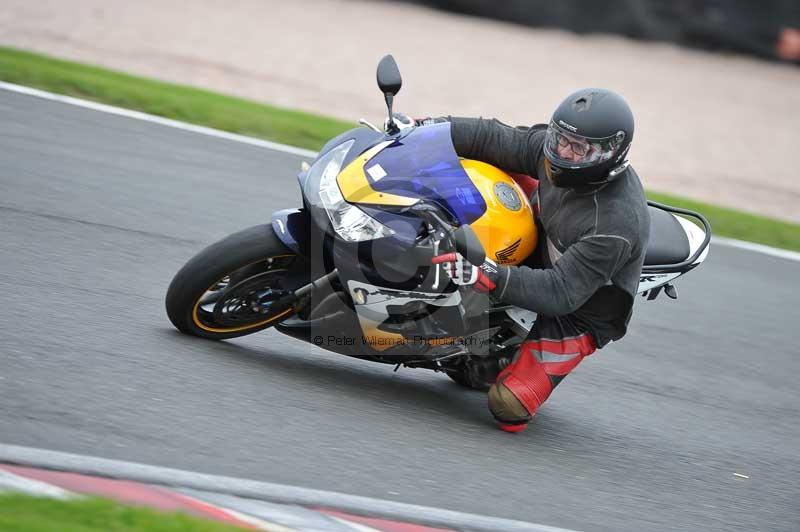Motorcycle action photographs;Trackday digital images;event digital images;eventdigitalimages;no limits trackday;oulton park;oulton park circuit cheshire;oulton park photographs;peter wileman photography;trackday;trackday photos