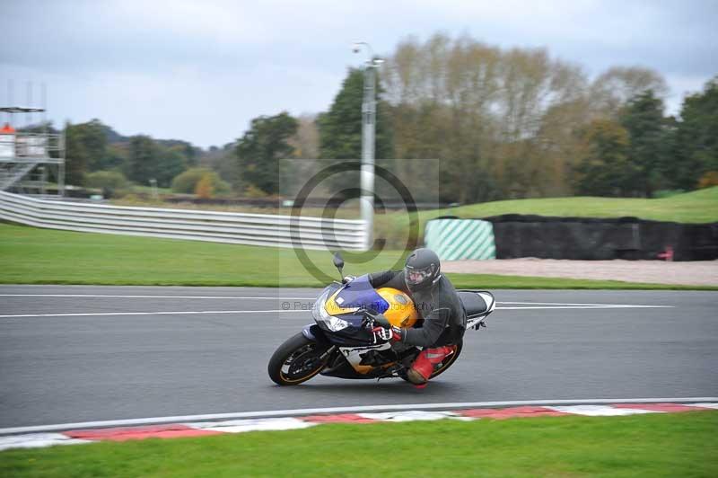 Motorcycle action photographs;Trackday digital images;event digital images;eventdigitalimages;no limits trackday;oulton park;oulton park circuit cheshire;oulton park photographs;peter wileman photography;trackday;trackday photos