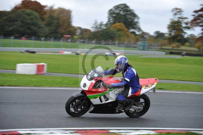 Motorcycle action photographs;Trackday digital images;event digital images;eventdigitalimages;no limits trackday;oulton park;oulton park circuit cheshire;oulton park photographs;peter wileman photography;trackday;trackday photos